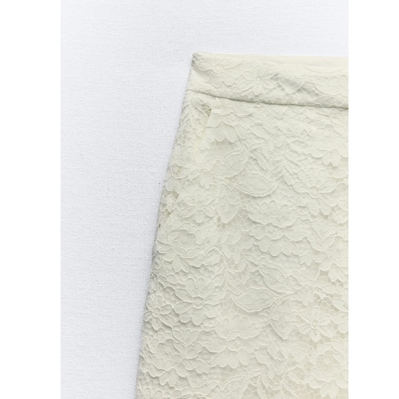 Zara LACE DETAIL CROPPED PANTS - Picture 7 of 9